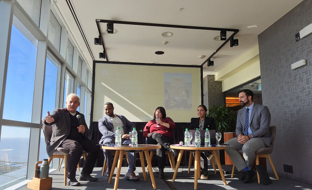 Participando en Desayuno de Trabajo sobre Turismo Inclusivo