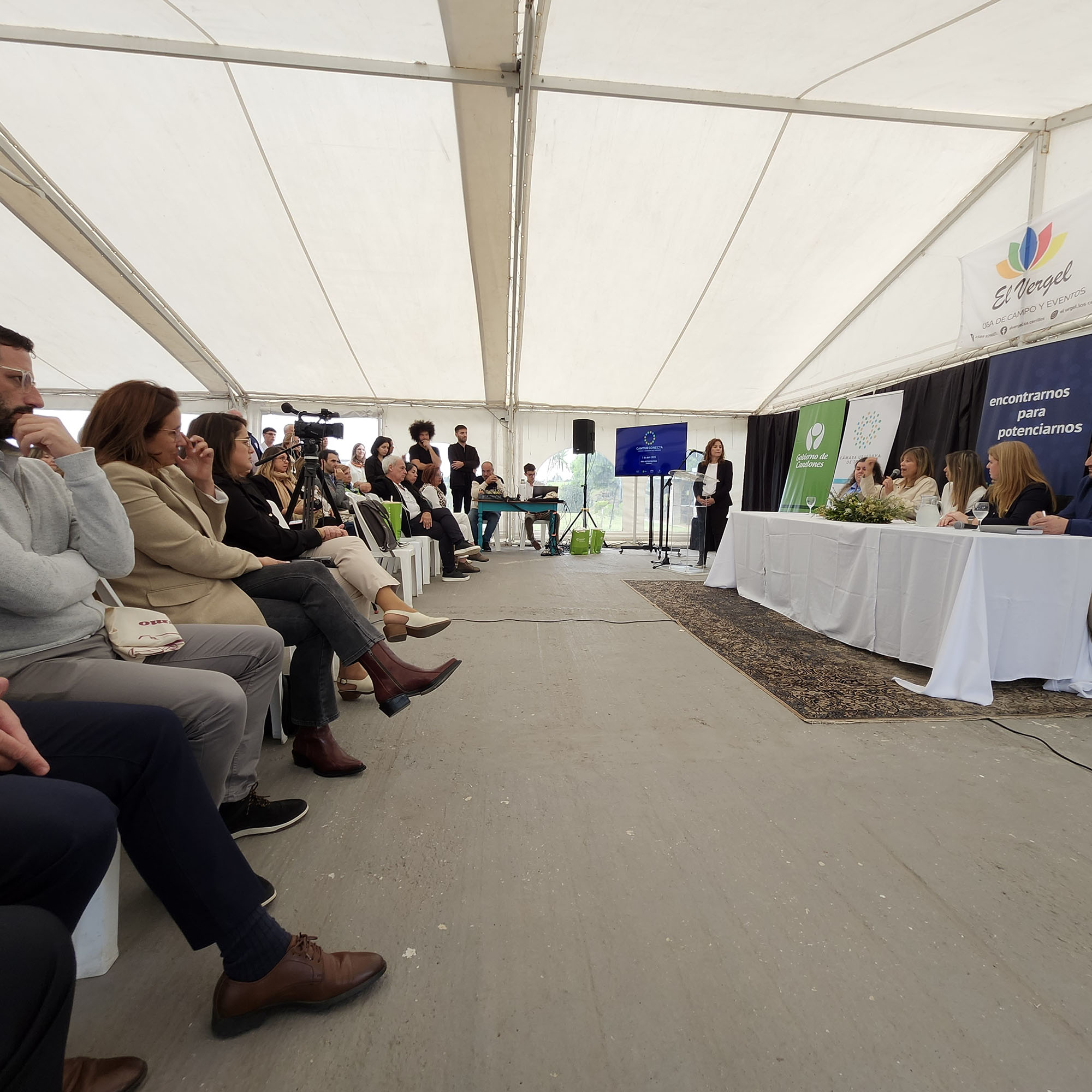 Texto descriptivo de la imagen