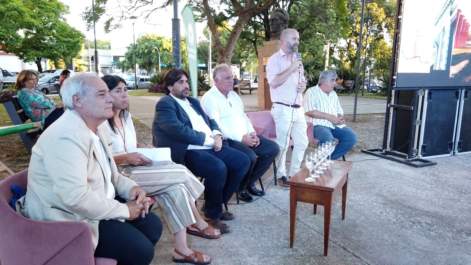 Texto descriptivo de la imagen