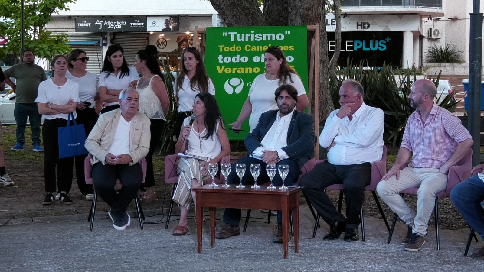 Texto descriptivo de la imagen